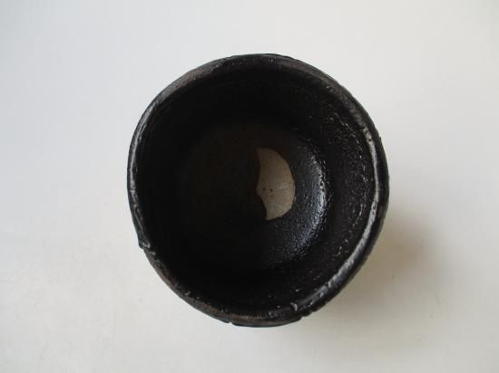 黒織部茶碗 (共箱)通次廣 - 茶道具販売 栗林園
