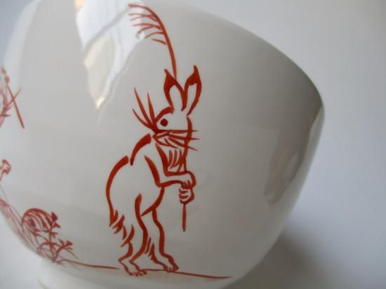 白釉 鳥獣戯画茶碗 (紙箱)山岡善高 - 茶道具販売 栗林園 白釉 鳥獣戯画茶碗 (紙箱)山岡善高 - 茶道具販売 栗林園