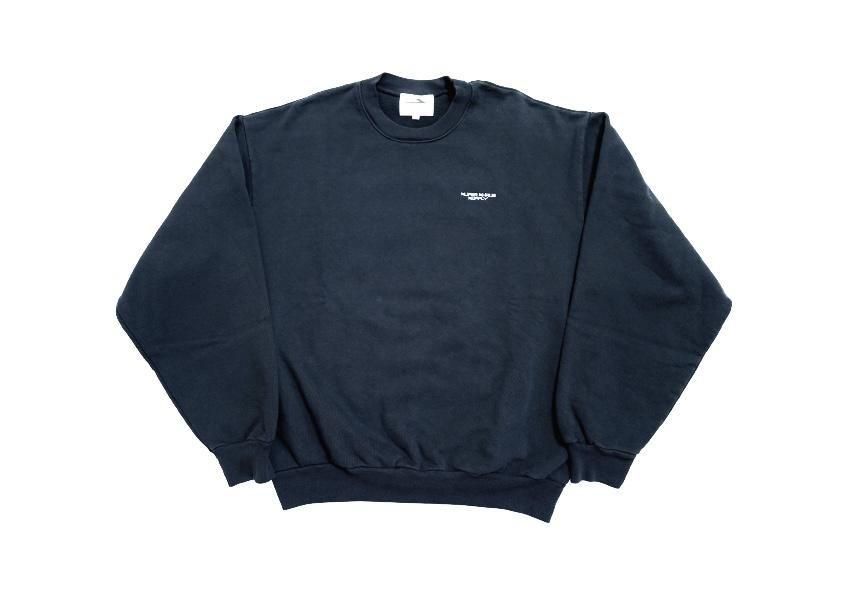 embroidery crew neck black shadow