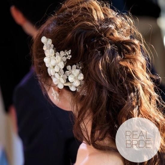 エリザベスバウワー 小さなお花のヘアアクセサリー-