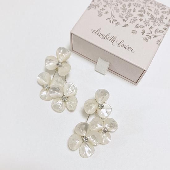 エリザベスバウアー Petal flower Earring (ピアス)