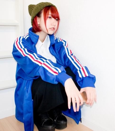 adidas ジップアップジャージ 袖赤白ライン 青(ブルー) adidas ジップアップジャージ 袖赤白ライン 青(ブルー)