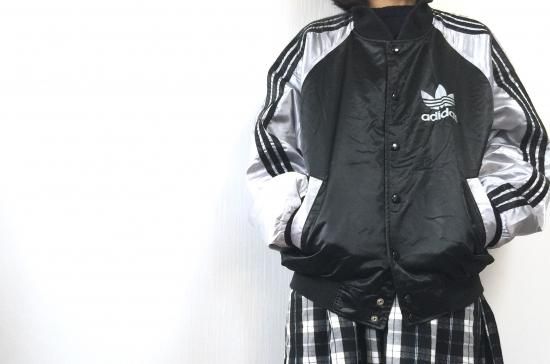 adidas ナイロンスタジャン 3本ライン 三つ葉トレフォイル 黒