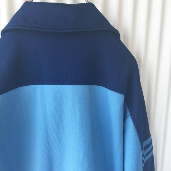 adidas 切り替えデザイントレフォイルワッペン トラック adidas 切り替えデザイントレフォイルワッペン トラック