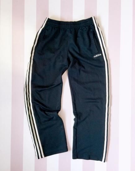 Adidas 3本ラインパンツ 黒 白 古着屋マッシュ Adidas 3本ラインパンツ 黒 白 古着屋マッシュ