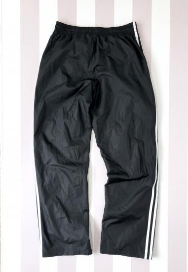 adidas ナイロンパンツ 3ライン 黒×白 - 古着屋マッシュ adidas ナイロンパンツ 3ライン 黒×白 - 古着屋マッシュ