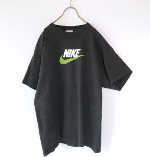 NIKE åߥTee