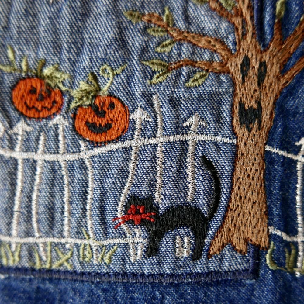 黒猫とおばけの木の刺繍ジャンパースカート -古着屋マッシュ