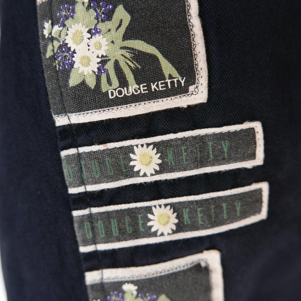 KETTY 花束刺繍×ワッペンたくさんブルゾン/くろ-古着屋マッシュ KETTY 花束刺繍×ワッペンたくさんブルゾン/くろ-古着屋マッシュ