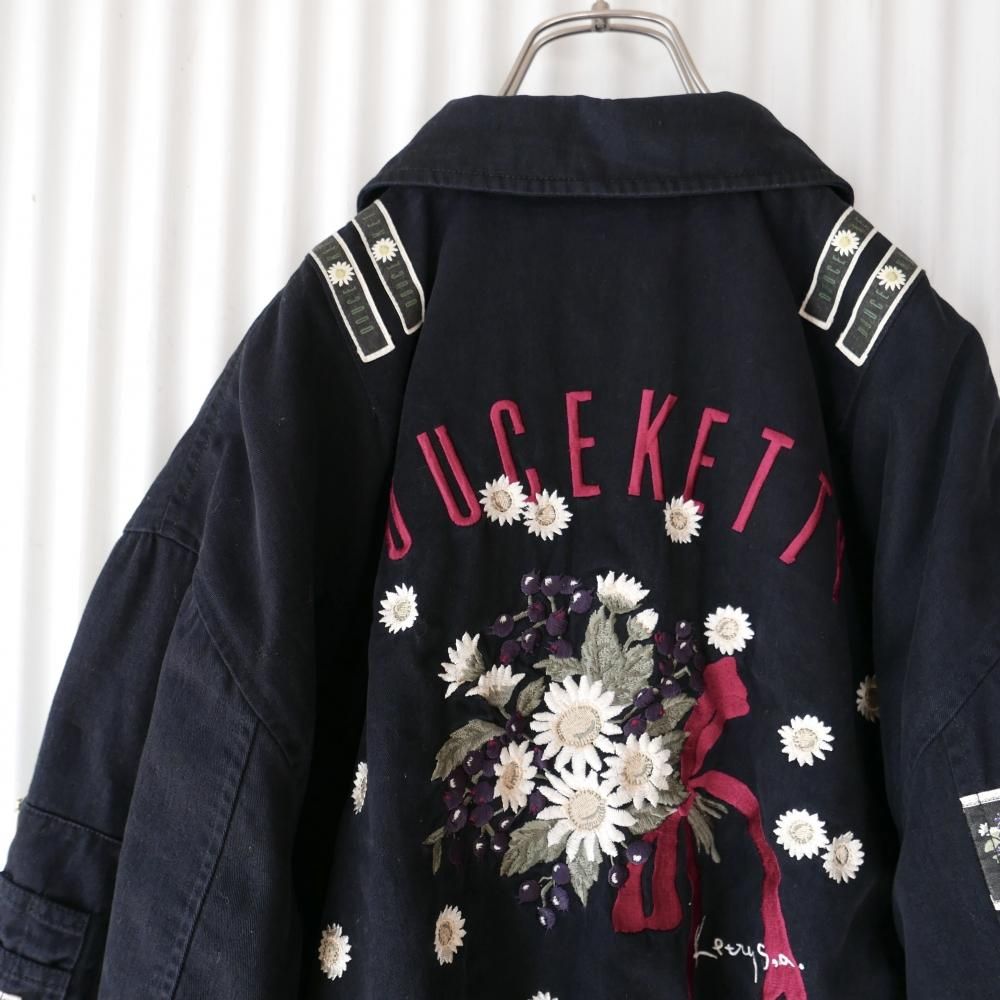 KETTY 花束刺繍×ワッペンたくさんブルゾン/くろ-古着屋マッシュ KETTY 花束刺繍×ワッペンたくさんブルゾン/くろ-古着屋マッシュ