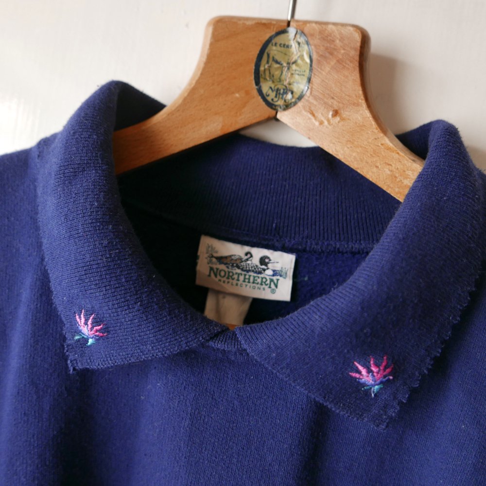 NORTHERN 花とハチドリの刺繍の襟付きスウェット-古着屋マッシュ