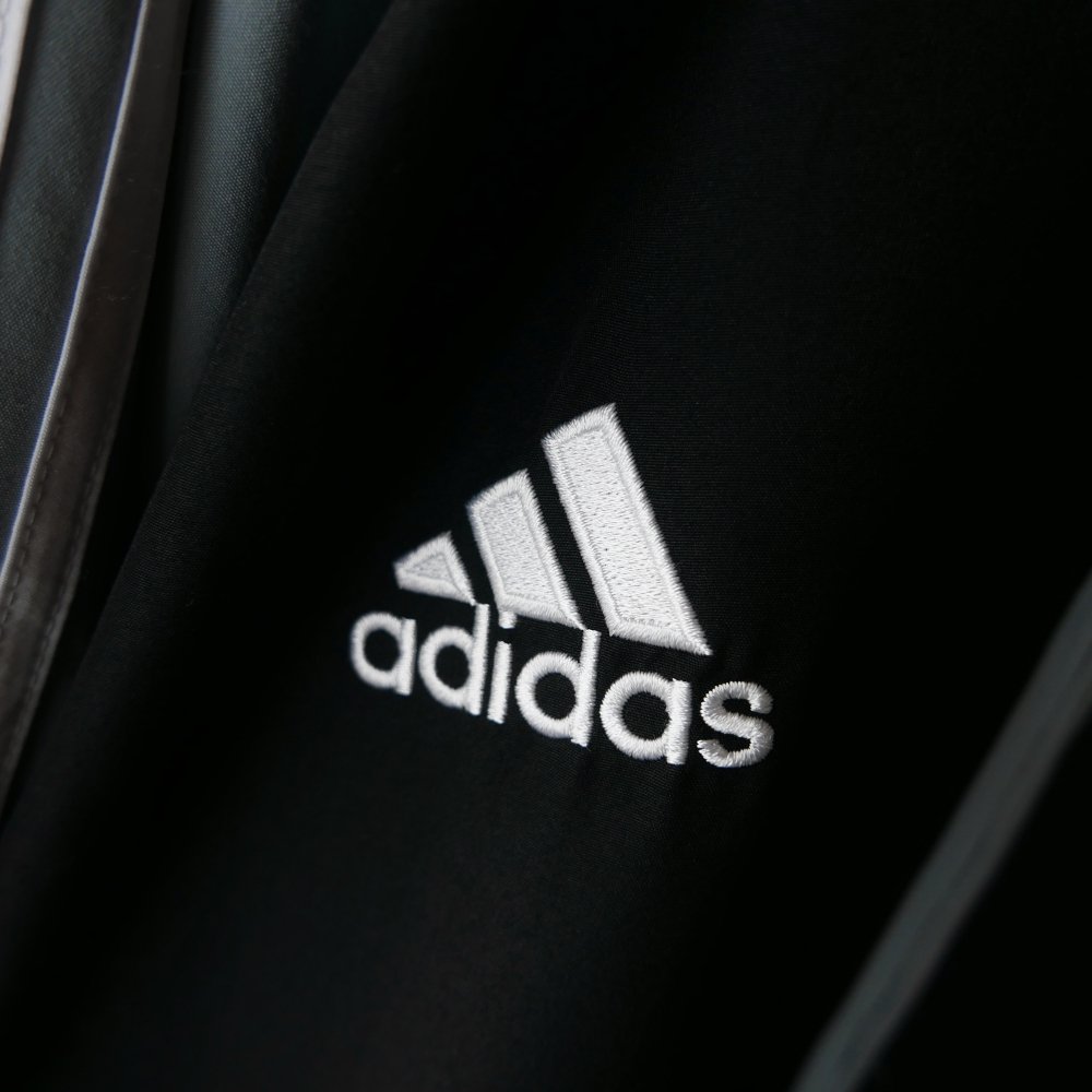 adidas 3ライン×バックロゴナイロンジャケット-古着屋マッシュ