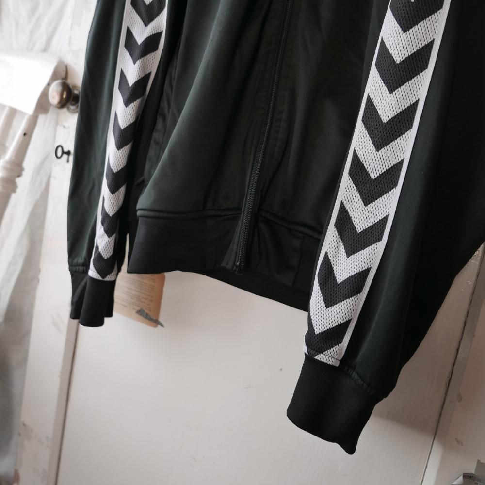 hummel 袖ライントラックジャケット/blackー古着屋マッシュ