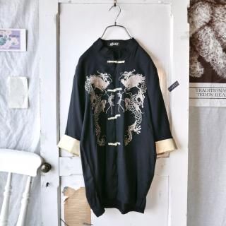 ドラゴン刺繍カンフーシャツ/黒ー古着屋マッシュ ドラゴン刺繍カンフーシャツ/黒ー古着屋マッシュ