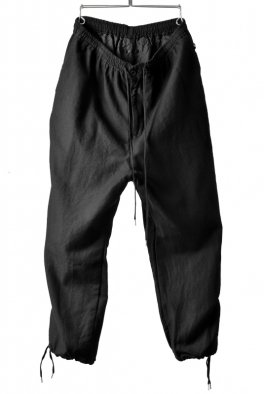 <img class='new_mark_img1' src='https://img.shop-pro.jp/img/new/icons8.gif' style='border:none;display:inline;margin:0px;padding:0px;width:auto;' />The Viridi-anne TWILL BAGGY PANTS