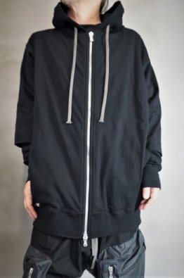 <img class='new_mark_img1' src='https://img.shop-pro.jp/img/new/icons23.gif' style='border:none;display:inline;margin:0px;padding:0px;width:auto;' />A.F ARTEFACT Sweat×Jersey Combi  Hoodie Blouson
