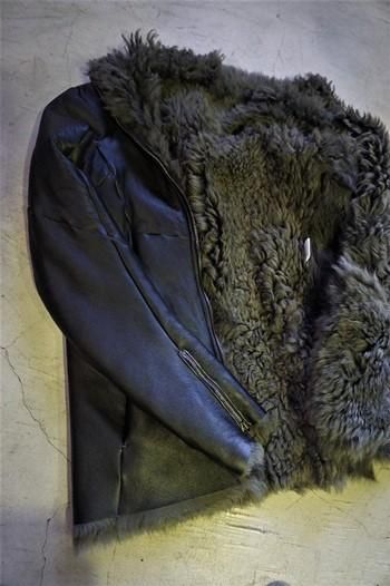 incarnation (MOUTON) Sheep Shearling Hi-Neck Bias Zip Darts incarnation (MOUTON) Sheep Shearling Hi-Neck Bias Zip Darts