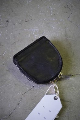 <img class='new_mark_img1' src='https://img.shop-pro.jp/img/new/icons8.gif' style='border:none;display:inline;margin:0px;padding:0px;width:auto;' />GUIDI SOFT HORSE COIN PURSE PIECE DYED