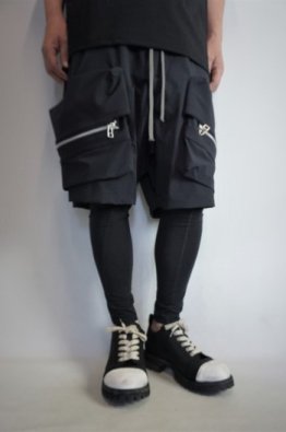 <img class='new_mark_img1' src='https://img.shop-pro.jp/img/new/icons14.gif' style='border:none;display:inline;margin:0px;padding:0px;width:auto;' />A.F ARTEFACT Stretch Nylon Pocket Shorts