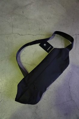 D-VECALMOSTBLACK GORETEX PRODUCT 3L SHOULDER BAG