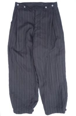 KLASICA Side Tucked Wide Straight Trousers LINDBERGH(Wp ver.)