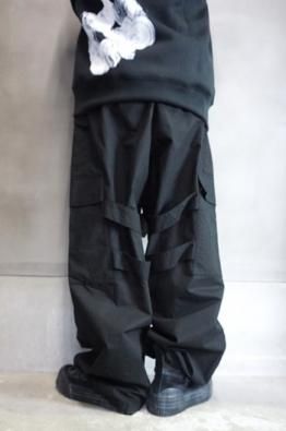 ALMOSTBLACK BONTAGE CARGO PAMTS													
			
