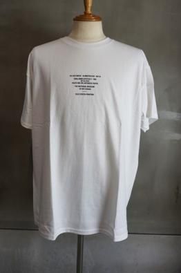ALMOSTBLACK CREW NECK PRINT TEE																			
