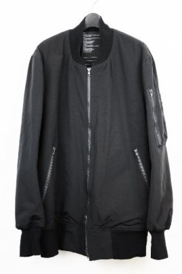 <img class='new_mark_img1' src='https://img.shop-pro.jp/img/new/icons14.gif' style='border:none;display:inline;margin:0px;padding:0px;width:auto;' />nude:masahiko maruyama OVERSIZED PADDED BOMBER JACKET