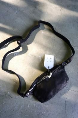 GUIDI SOFT HORSE SMALL FANNY BAG PIECE DYED