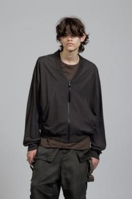 The Viridi-anne Plain stitch zip blouson