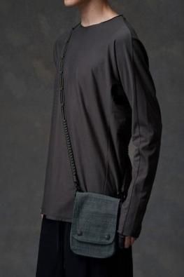 <img class='new_mark_img1' src='https://img.shop-pro.jp/img/new/icons14.gif' style='border:none;display:inline;margin:0px;padding:0px;width:auto;' />DEVOATOLAN KINOE ITO Shoulder Bag