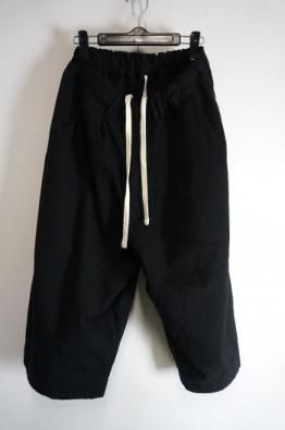 <img class='new_mark_img1' src='https://img.shop-pro.jp/img/new/icons14.gif' style='border:none;display:inline;margin:0px;padding:0px;width:auto;' />SUS-SOUS atelier trousers