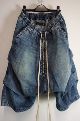 <img class='new_mark_img1' src='https://img.shop-pro.jp/img/new/icons14.gif' style='border:none;display:inline;margin:0px;padding:0px;width:auto;' />A.F ARTEFACT  Denim Tuck Shorts