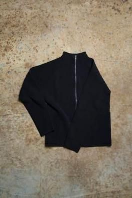 <img class='new_mark_img1' src='https://img.shop-pro.jp/img/new/icons14.gif' style='border:none;display:inline;margin:0px;padding:0px;width:auto;' />DEVOA Zip Up Knit Heavy Cotton 