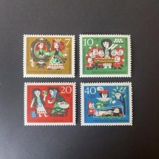 ヨリンデとヨリンゲル―グリム童話 (1982年) | グリム