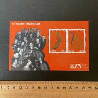 ニュージーランドの切手・交響楽団７５年・小型シート・２０２２