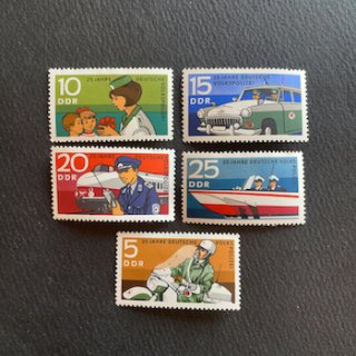 東ドイツの切手・国民の警察25年（5）ヒンジ跡あり