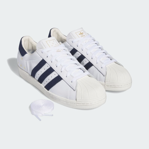 <img class='new_mark_img1' src='https://img.shop-pro.jp/img/new/icons5.gif' style='border:none;display:inline;margin:0px;padding:0px;width:auto;' />ADIDAS × POP TRADING CO SUPERSTAR ADV【IE 3408】