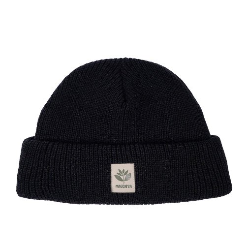 <img class='new_mark_img1' src='https://img.shop-pro.jp/img/new/icons5.gif' style='border:none;display:inline;margin:0px;padding:0px;width:auto;' />MAGENTA FAM BEANIE BLACK
