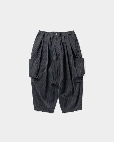 <img class='new_mark_img1' src='https://img.shop-pro.jp/img/new/icons5.gif' style='border:none;display:inline;margin:0px;padding:0px;width:auto;' />TIGHTBOOTH  SEERSUCKER CROPPED CARGO PANTS BLACK
