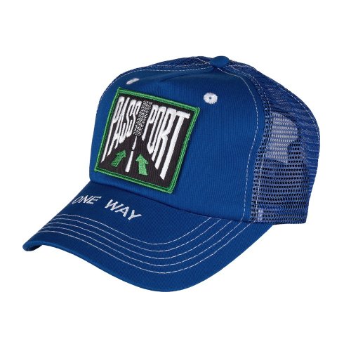 <img class='new_mark_img1' src='https://img.shop-pro.jp/img/new/icons5.gif' style='border:none;display:inline;margin:0px;padding:0px;width:auto;' />PASS~PORT  ONE  WAY PACKERS TRUCKER CAP  ROYAL BLUE