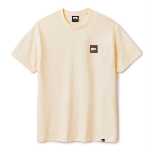 <img class='new_mark_img1' src='https://img.shop-pro.jp/img/new/icons5.gif' style='border:none;display:inline;margin:0px;padding:0px;width:auto;' />FTC  BOX LOGO TEE  NATURAL