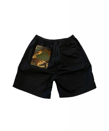 <img class='new_mark_img1' src='https://img.shop-pro.jp/img/new/icons24.gif' style='border:none;display:inline;margin:0px;padding:0px;width:auto;' />COCKROACH  GOKI-TEX CAMO POCKET  NYLON SHORTS BLACK</p>