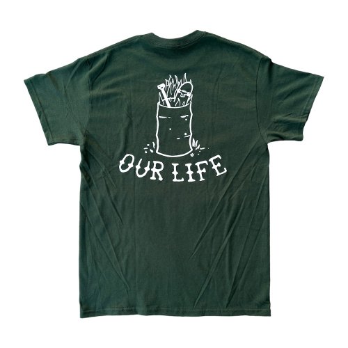 <img class='new_mark_img1' src='https://img.shop-pro.jp/img/new/icons5.gif' style='border:none;display:inline;margin:0px;padding:0px;width:auto;' />OURLIFE  BURN BARREL TEE  DARK GREEN