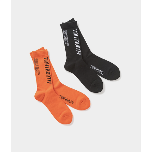 <img class='new_mark_img1' src='https://img.shop-pro.jp/img/new/icons5.gif' style='border:none;display:inline;margin:0px;padding:0px;width:auto;' />TIGHTBOOTH  LABEL LOGO SOCKS