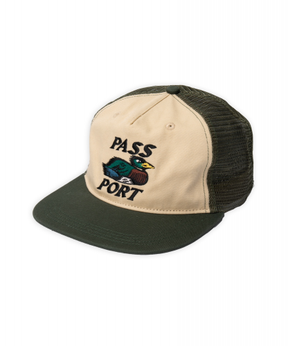 <img class='new_mark_img1' src='https://img.shop-pro.jp/img/new/icons5.gif' style='border:none;display:inline;margin:0px;padding:0px;width:auto;' />PASS~PORT FAST DUCK WORKERS TRUCKER  CREAM / ELM