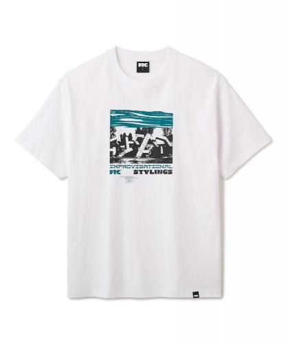 <img class='new_mark_img1' src='https://img.shop-pro.jp/img/new/icons5.gif' style='border:none;display:inline;margin:0px;padding:0px;width:auto;' />FTC STYLINGS TEE  WHITE
