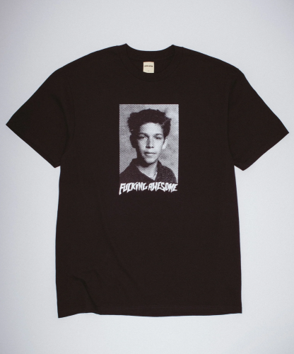 <img class='new_mark_img1' src='https://img.shop-pro.jp/img/new/icons5.gif' style='border:none;display:inline;margin:0px;padding:0px;width:auto;' />FUCKINGAWESOME  GONZ CLASS PHOTO TEE  BLACK