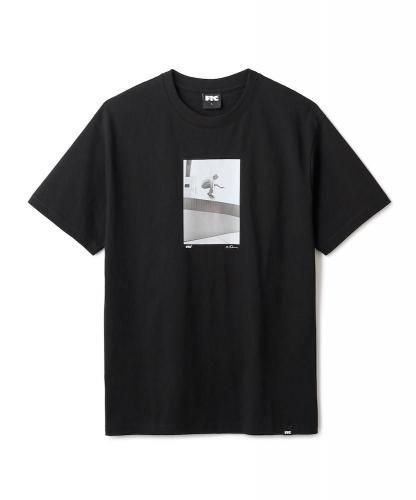 <img class='new_mark_img1' src='https://img.shop-pro.jp/img/new/icons5.gif' style='border:none;display:inline;margin:0px;padding:0px;width:auto;' />FTC x SEAN DOLINSKY - MIKE CARROLL TEE  BLACK