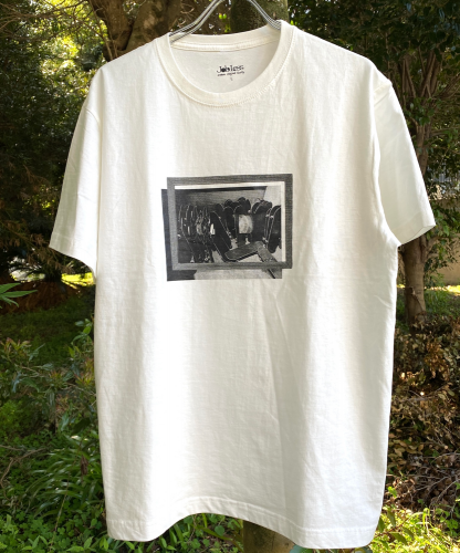 <img class='new_mark_img1' src='https://img.shop-pro.jp/img/new/icons5.gif' style='border:none;display:inline;margin:0px;padding:0px;width:auto;' />JOBLESS PREMIERE PHOTO TEE 